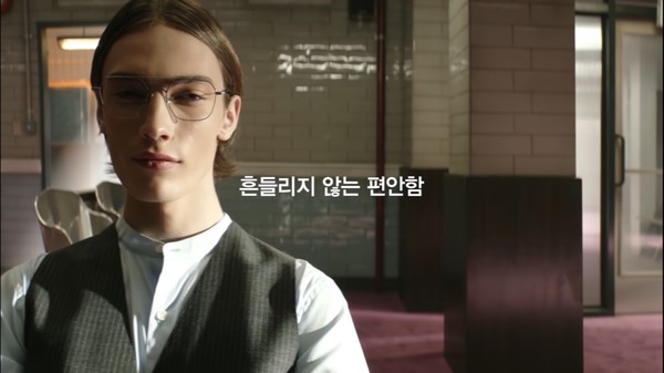 크레센도] 흔들리지 않는 편안함 속 디테일 < 광고를 보다 < Media < 기사본문 - MC (엠씨플러스)