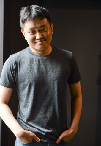 김동식 작가 - 출처 포토뉴스